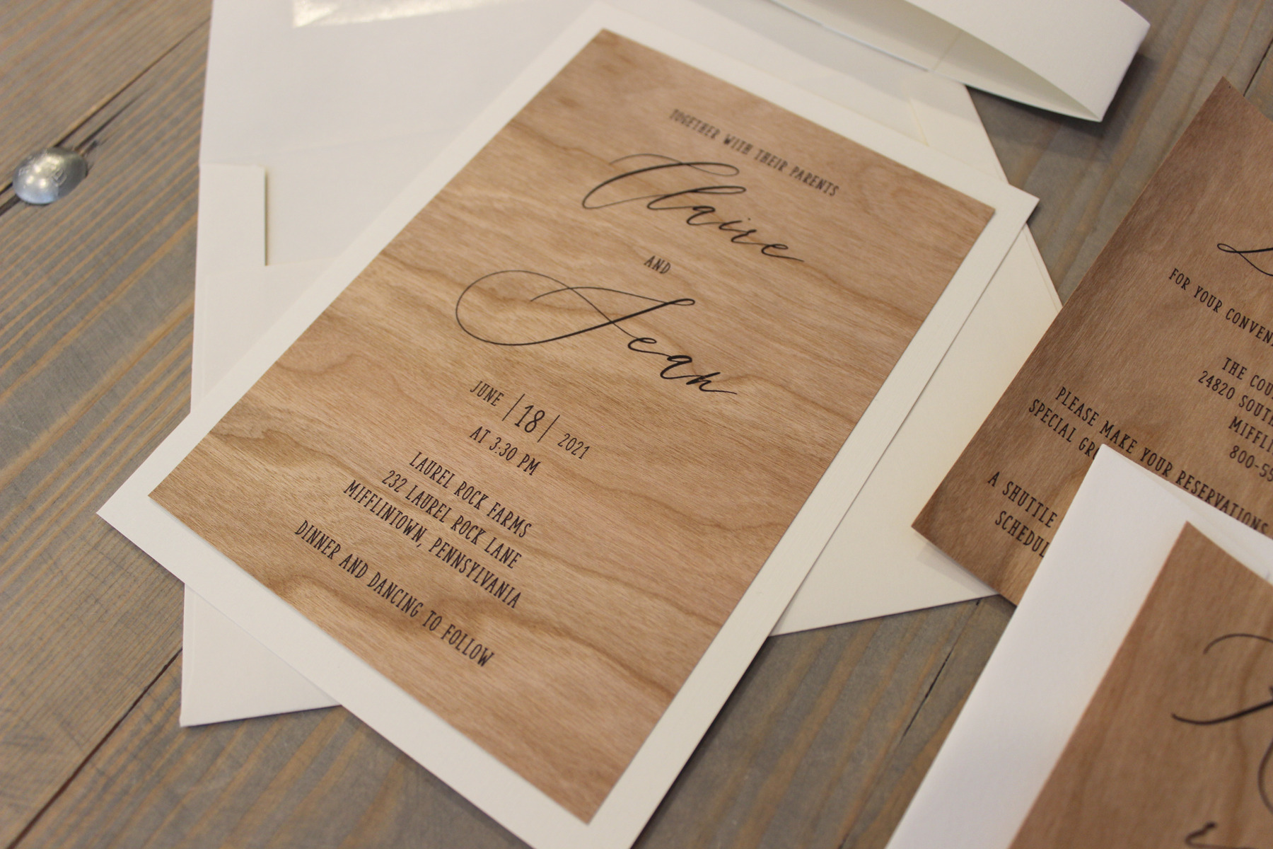 real-wood-minimalist-wedding-invitation-3